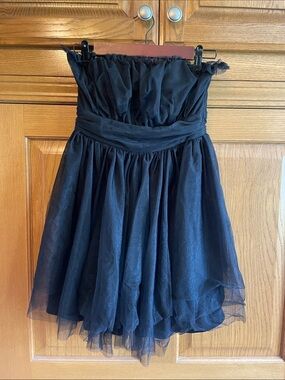 Strapless Black Tulle Party Dress